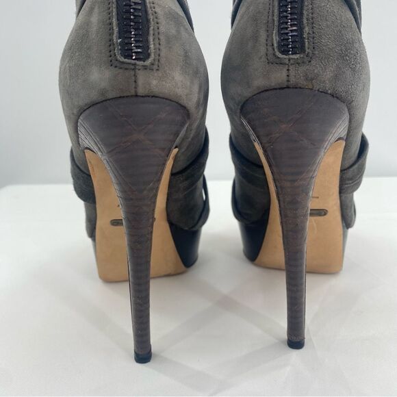 BURBERRY Peep toe Gray Suede Booties - Picture 6 of 13